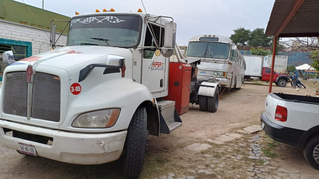 Servicio de grúa para maquinaria pesada